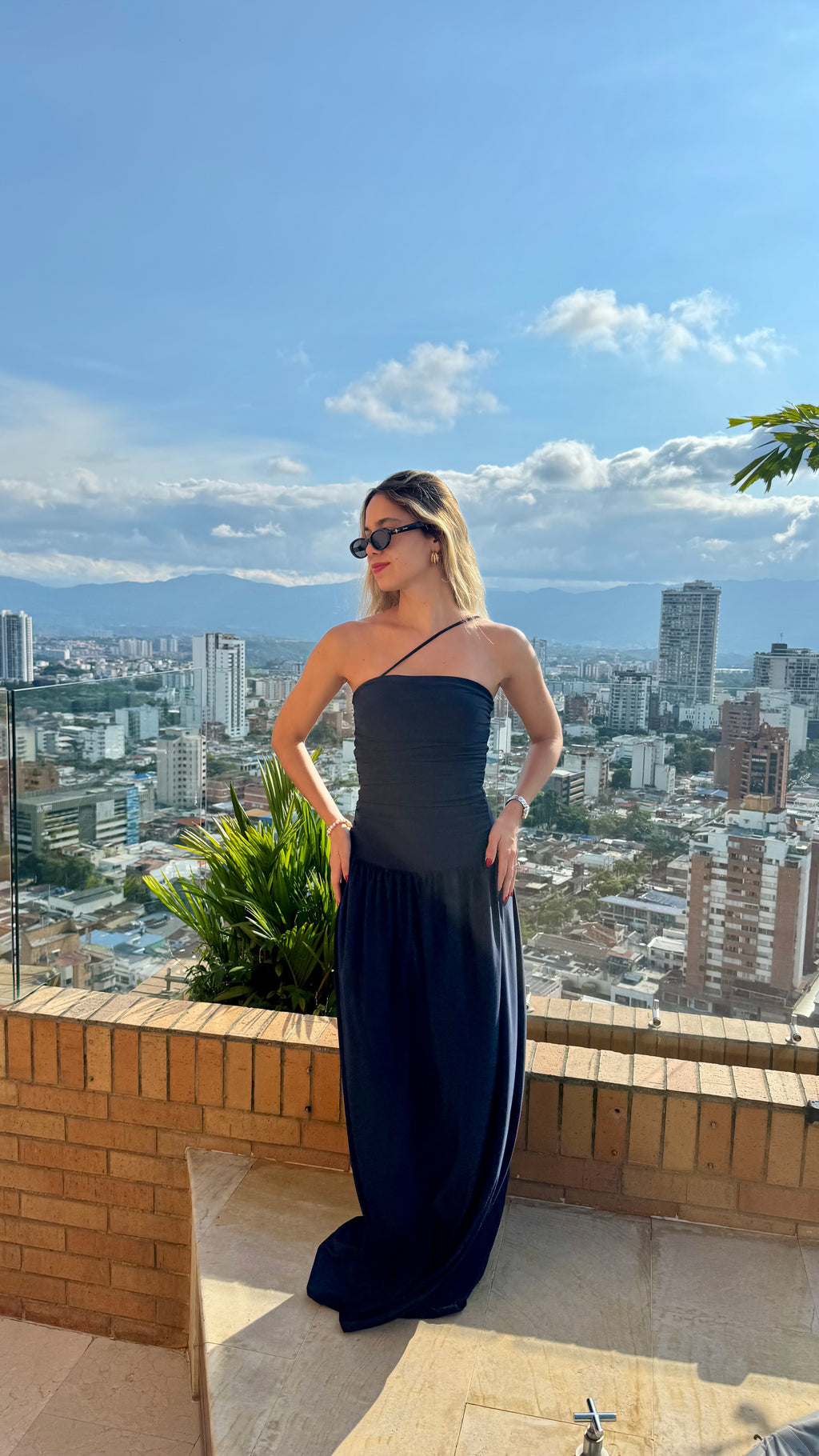 Vestido Tulia Azul Oscuro