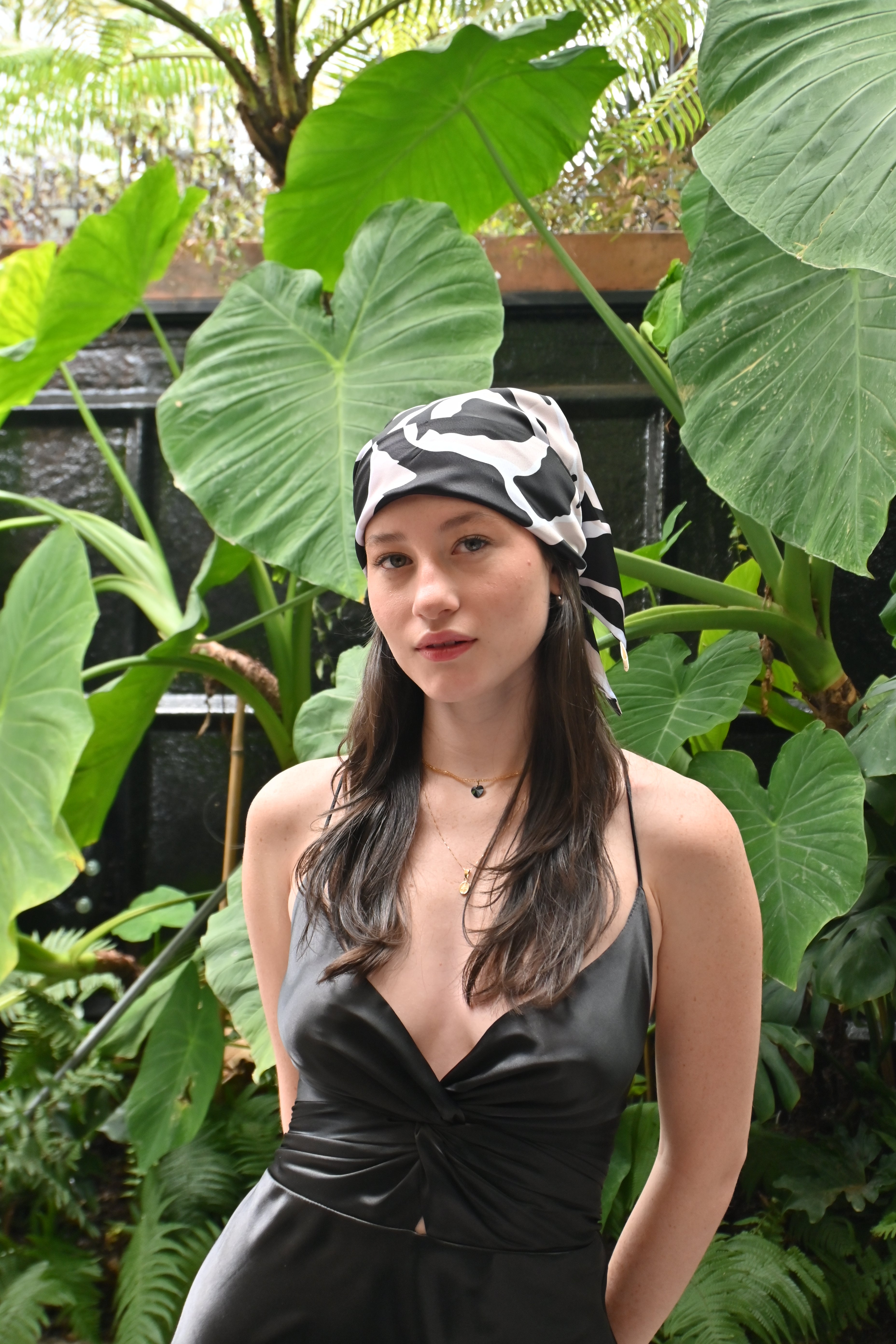 Pañoleta Negro & Beige